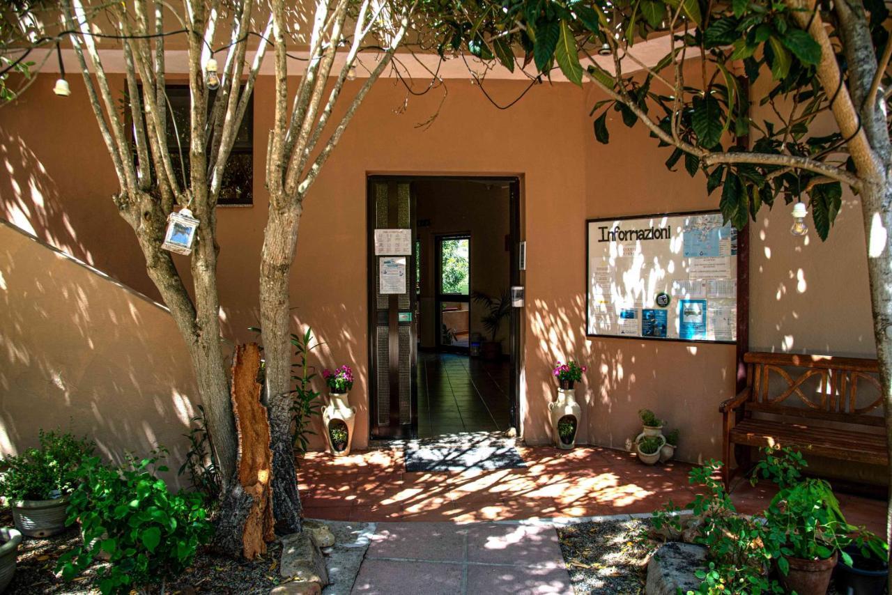 Hotel L'Oleandro Villasimius Exteriér fotografie